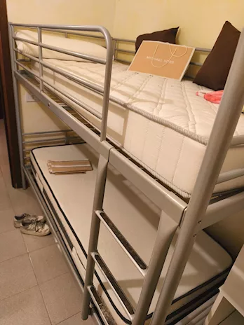 Letto a castello in metallo