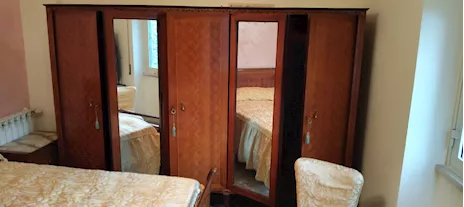 Mobili camera da letto stile inglese anni '60 intarsiati