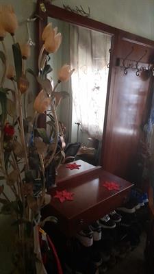 Salone Liberty, letto ferro battuto, entrata corridoio