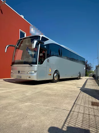 Mercedes Tourismo RHD 15. 57 posti