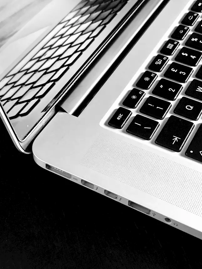 Foto 4Vendo MacBook Pro 15 pollici Marca Apple