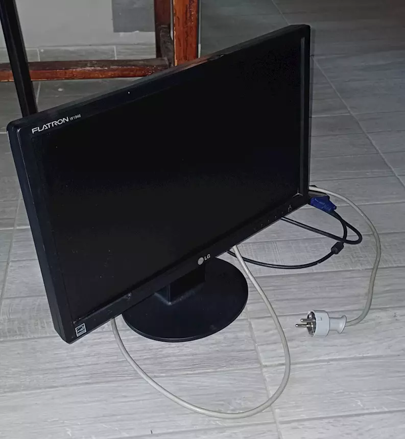 Monitor LG W1946s-bf