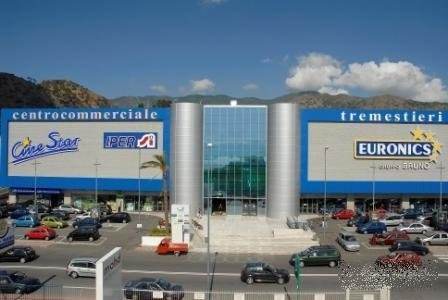 Centro commerciale Tremestieri locale commerciale