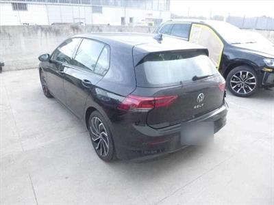VW Golf 2021 sinistrato