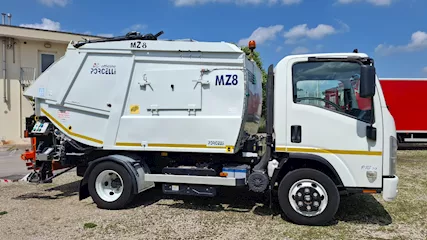 Isuzu - Compattatore Rifiuti