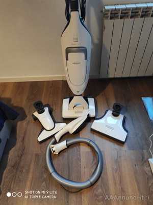 Aspirapolvere folletto Vk 220s