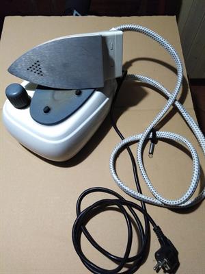 Regalo Ferro da stiro piccola caldaia da mezzo litro vapore