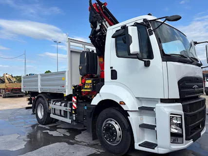 FORD 180 q.li 4x2 - cassone ribaltabile + gru FASSI F 185A.2
