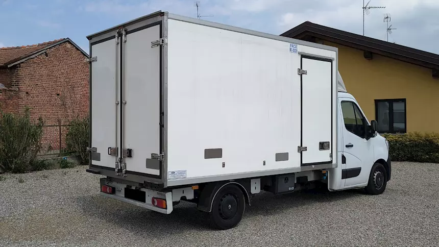 Foto 5 Master E6 cella frigo 7 bancali - 20 gradi ATP FRCX Renault Anno 2020