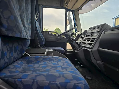 Iveco Eurocargo 120E28P centina alza-abbassa 8,2 m 2007 Centinato - Foto 6