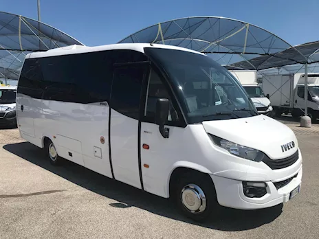 Iveco 70C18/P Indcar Wing anno 2017 Gran Turismo Euro 6, cambio automatico - Anteprima 4