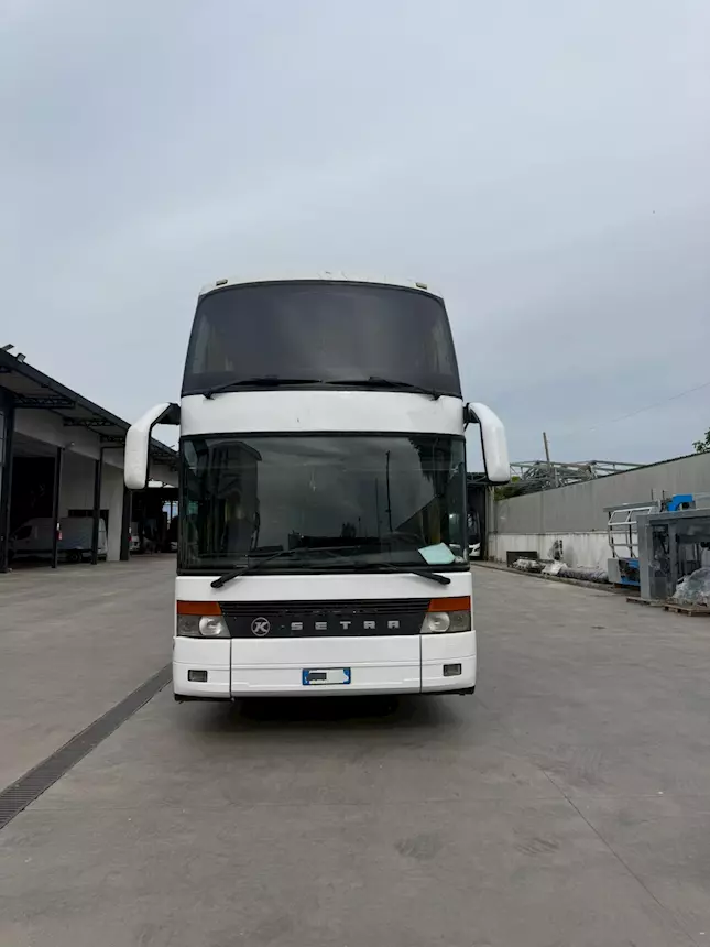 Setra S 328 DT Anno 1996 Euro 5, ottimo stato