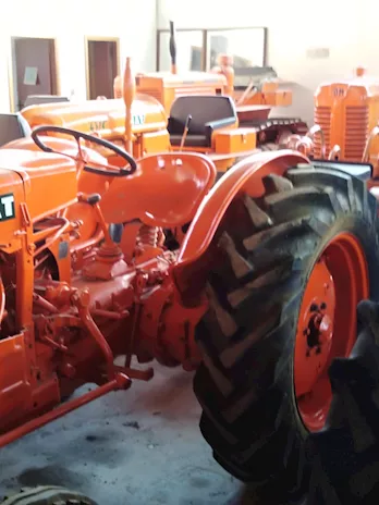Fiat 25r-2rm-gomme nuove-senza soll.ottime condizioni