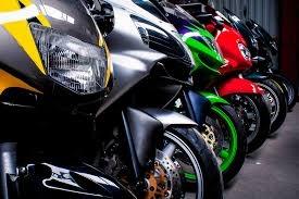 Posto moto all'aperto