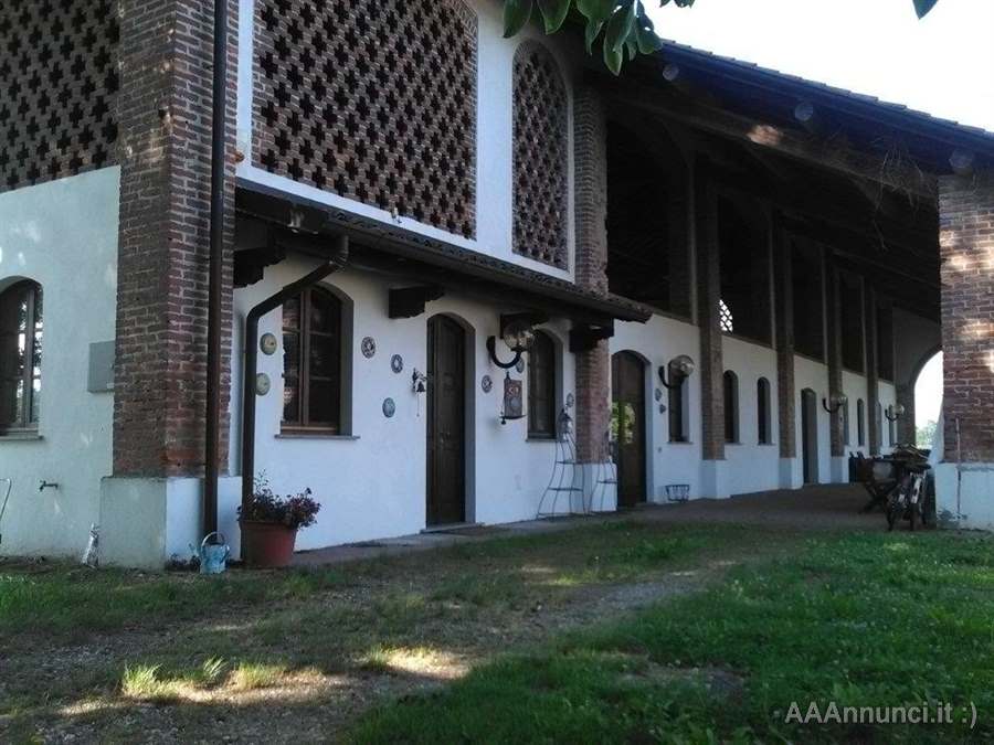 In Storica Cascina a Sud di Pavia