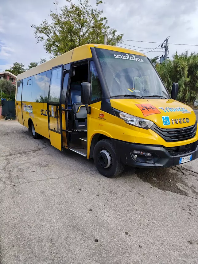 Foto 2Vendesi Marca Iveco del 2023 Metano Km 41082 Euro 6