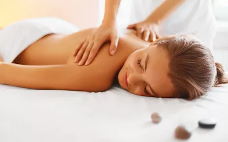 Massaggi benessere per donna e uomo