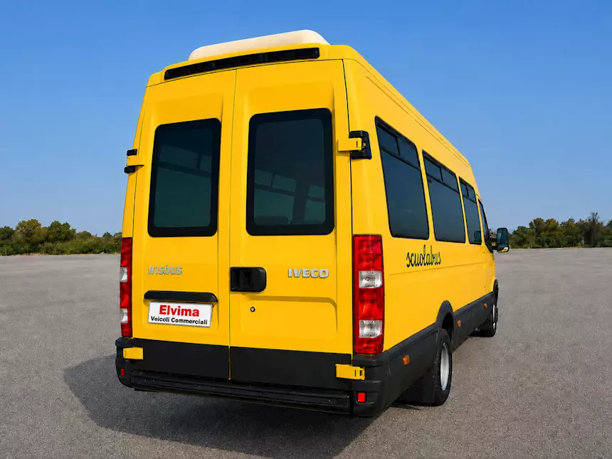 Foto 2Irisbus Marca Iveco Scuolabus 30 Posti Euro 5 Anno 2011 Km 120000
