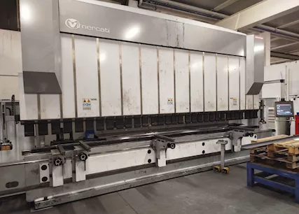 Linea Bombatura Vimercati previo Presso-Piagatrice