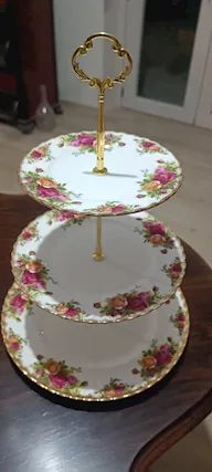 Alzatina royal Albert old country roses