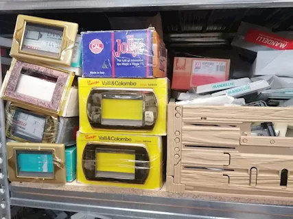 Placche per Prese Elettriche e Interruttori - 24194, tipologia Placche singole - Foto 5