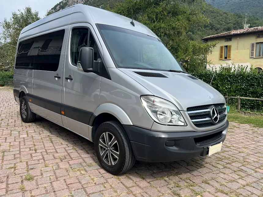Mercedes Benz Sprinter 9 Posti Anno 2009 Km 341000 Euro 4 Cambio mercedes-benz-sprinter-9-posti-anno-2009-km-341000-euro-4-cambio