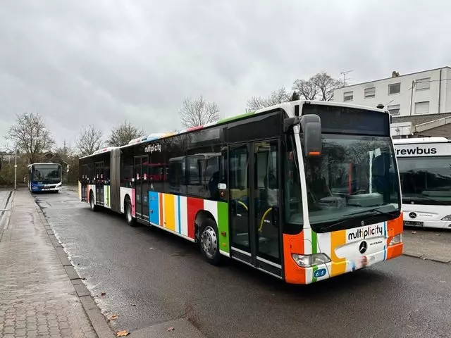 O 530 Citaro GN Marca Mercedes, cambio automatico