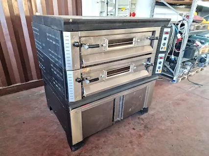 Forno pizza doppio con base usato
