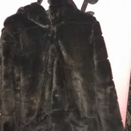 4 pellicce e vari piumini firmati