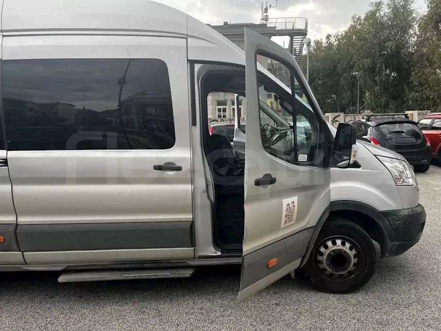 Foto 10Ford Transit, 2017, 18 posti, Euro 6 Km 320268, cambio: manuale