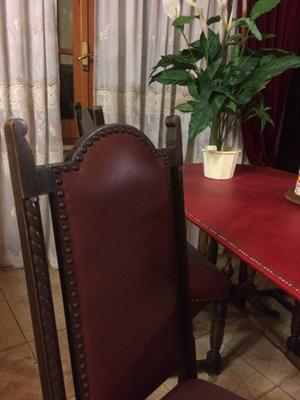 Tavolo da sala con 8 sedie, in legno massello - Foto 3