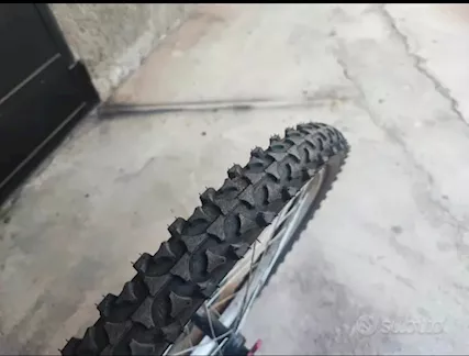Mountain bike donna taglia 24, come nuova, prezzo è leggermente trattabile - Foto 4