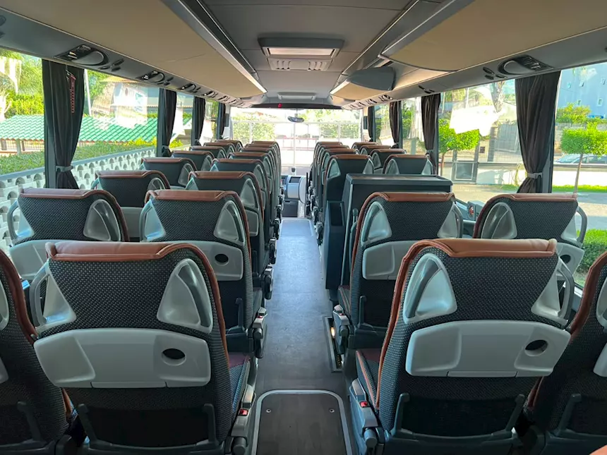 Foto 6S 411 HD EURO V Marca Setra, anno 07, cambio: manuale