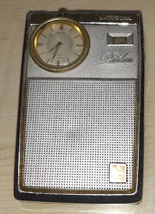 RADIOLINA NATIONAL T98 CON