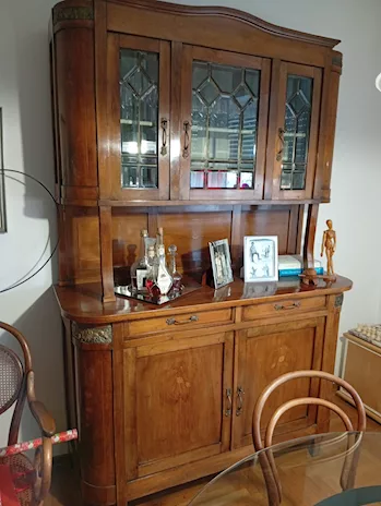 Credenza datata 1900