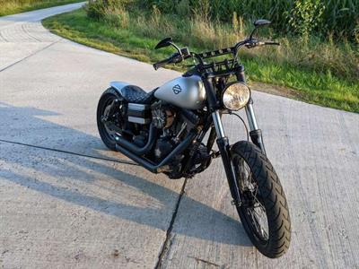 Harley-Davidson Dyna Street Bob - Foto 5