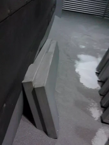 Sono saldatore e sabbiatore metallico