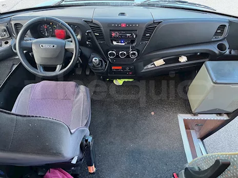 Iveco Daily, 2015, 29 posti, Euro 6, km 349.162, cambio: manuale - Anteprima 4