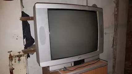 Tv MIVAR (con 2 prese scart) per parti di ricambio