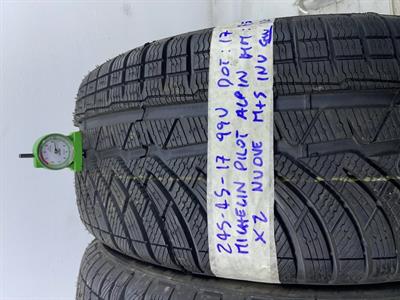 Michelin Pilot Alpin 245/45 R17 99V Invernale