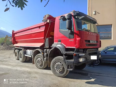 Iveco Trakker 410.45 8X8 Gervasi posteriore 22 MQ