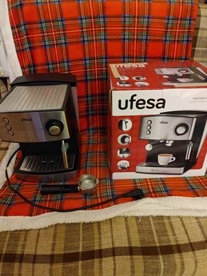 Ottima macchina caffè Ufesa professionale