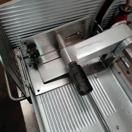 Taglierina affettatrice automatica Graef VA-400, anno 2005 - Anteprima 6