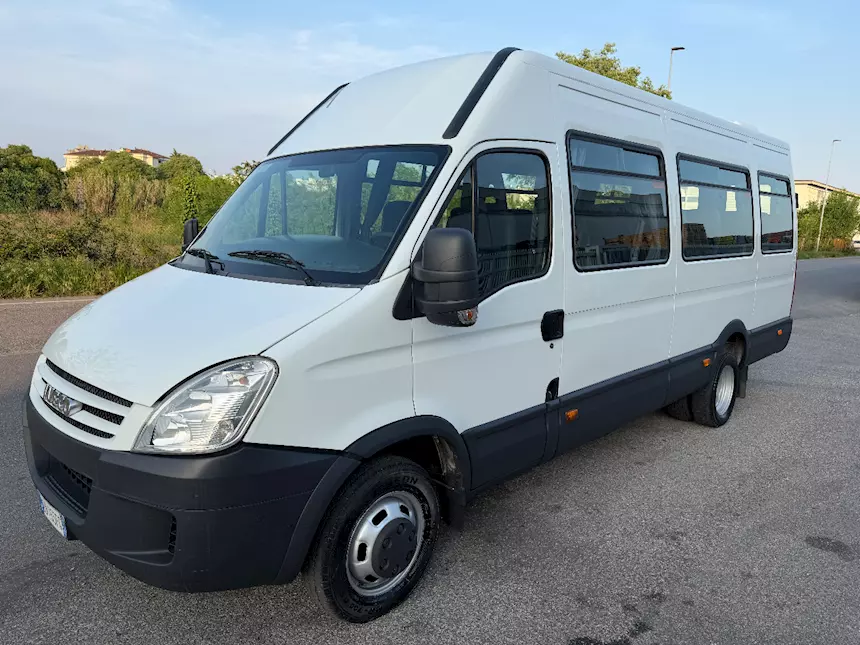 Foto 4Minibus Daily 21 posti Marca Iveco Anno 2007 Km 0, cambio manuale