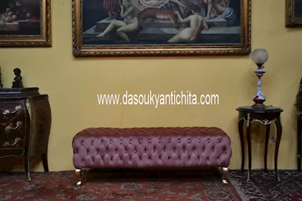 Divano-pouff stile Barocco in velluto rosa