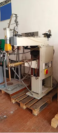 Puntatrice TECNA, 60 KVA.