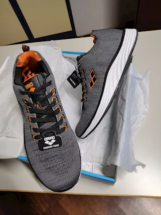 Scarpe sportive Arena n. 45 - nuove mai indossate