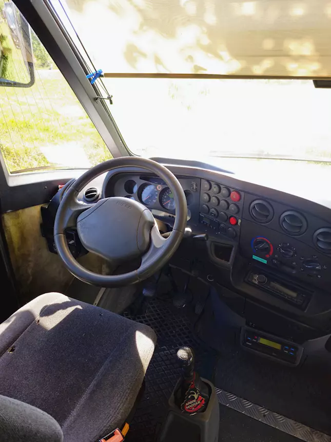 Foto 4Minibus Marca Iveco Kapena (Cacciamali) Anno 2005