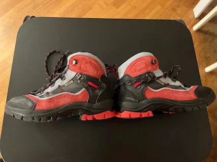 Scarpa da trekking McKinley Aquamax - numero 33