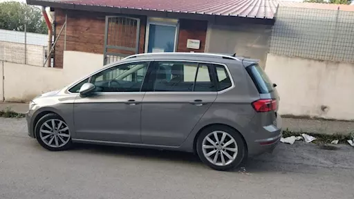 Golf 7 Sportsvan Highline usata